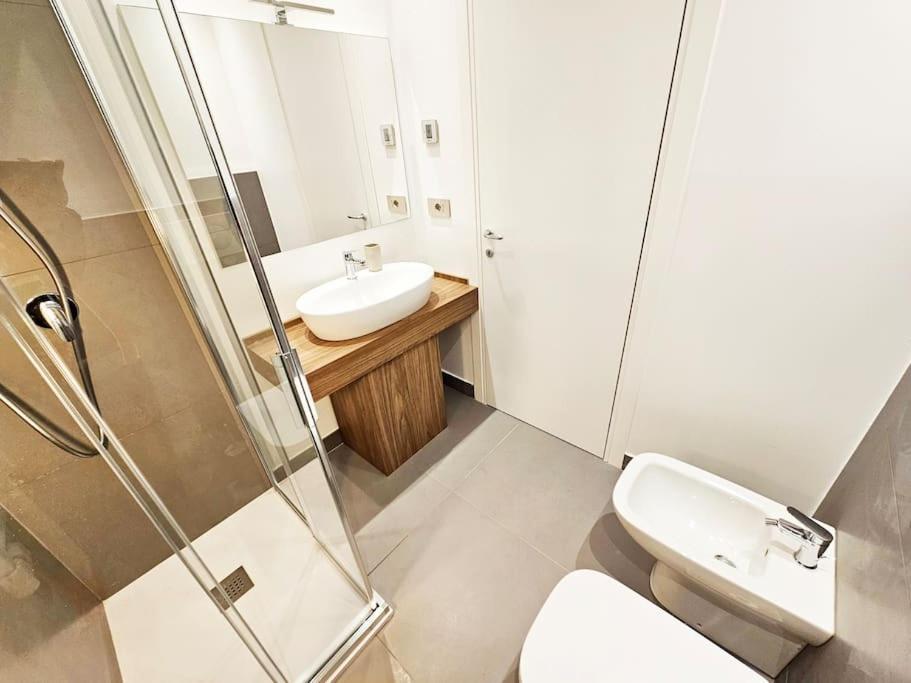 Plaza Deluxe Modern Center House - View Como Lake - Top Privacy 외부 사진